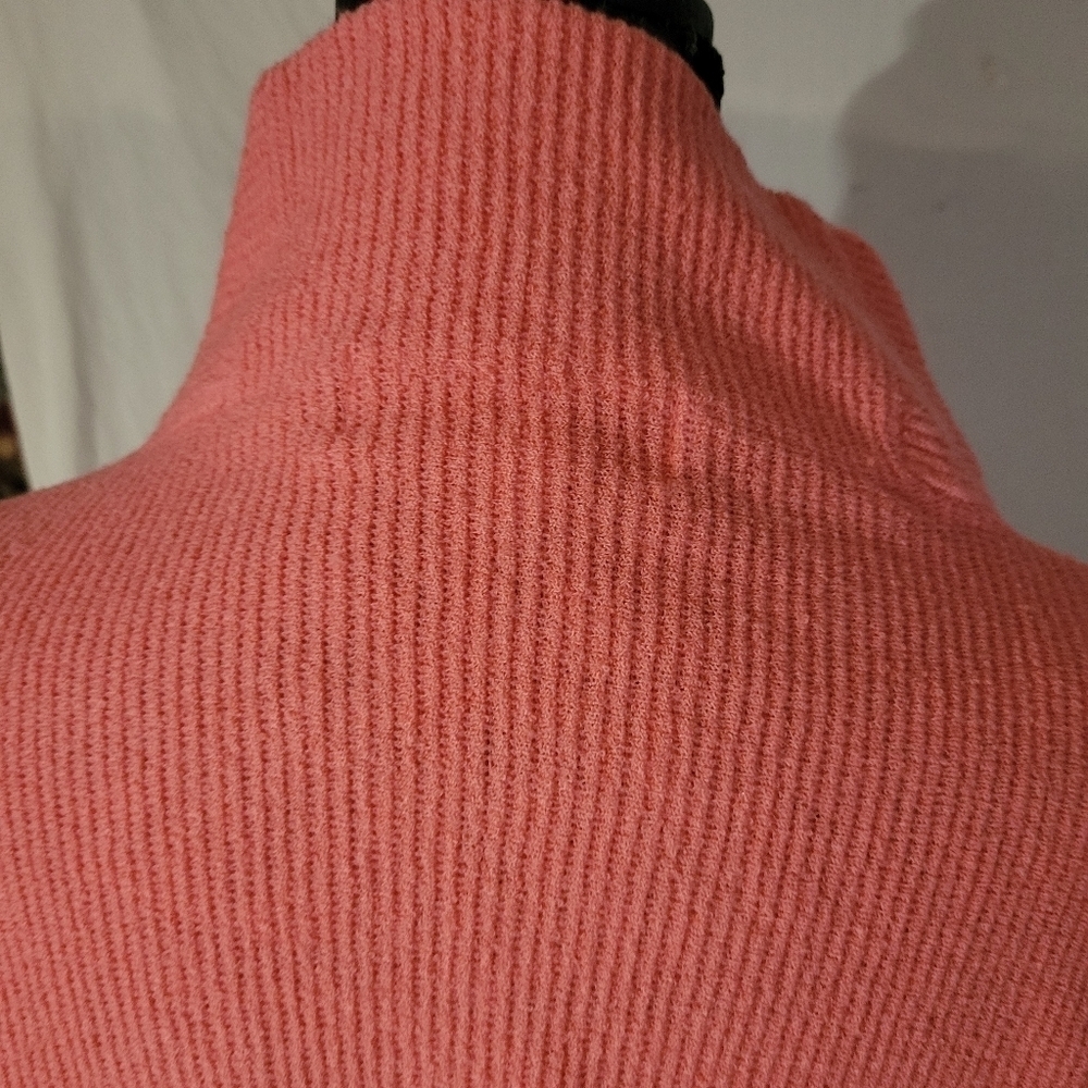 Chelsea & Theodore Pink Ruby Wool Blend Turtleneck Sweater Size M Euc - Picture 8 of 9